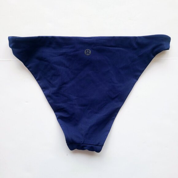 Lululemon Uncharted Waters Navy Blue Reversible Black Bikini Bottoms Size Small - Picture 6 of 10